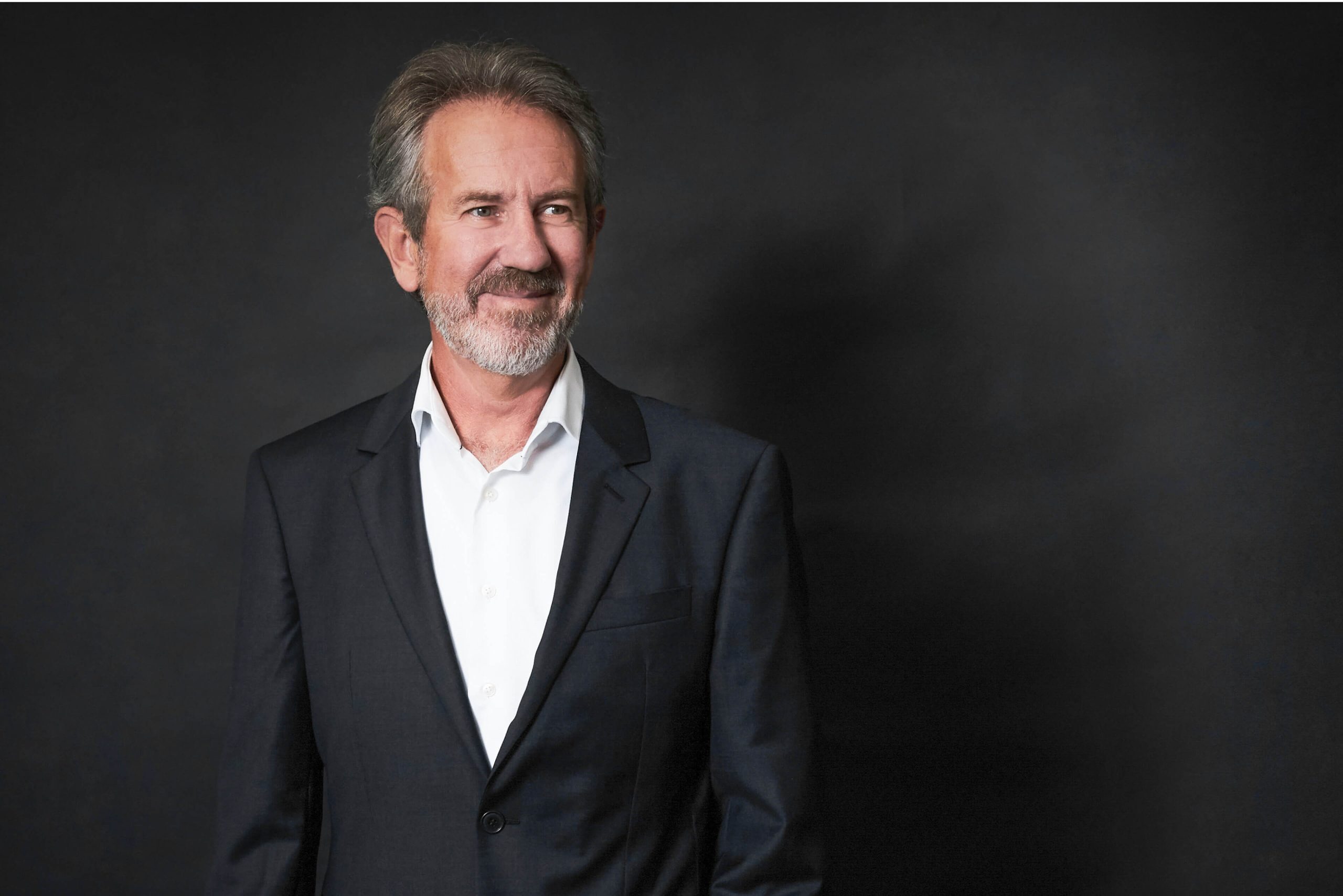 001-Clive-Wickham-Celebrates-20-Years-with-Taylor-scaled
