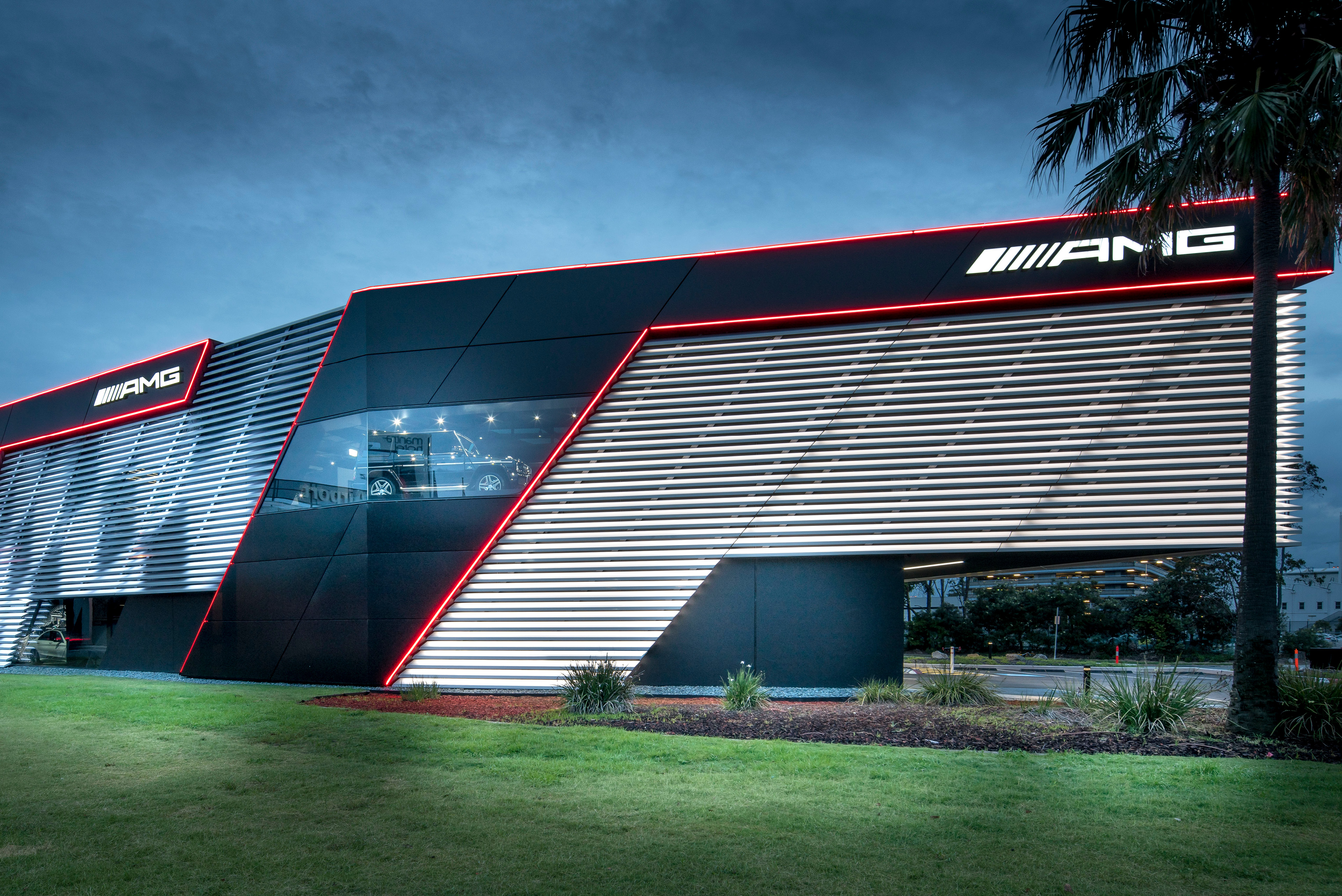 Mercedes AMG Performance Centre